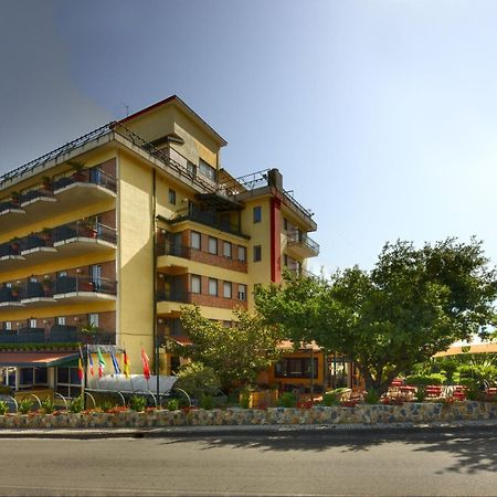 Hotel Parco Castellammare di Stabia Extérieur photo
