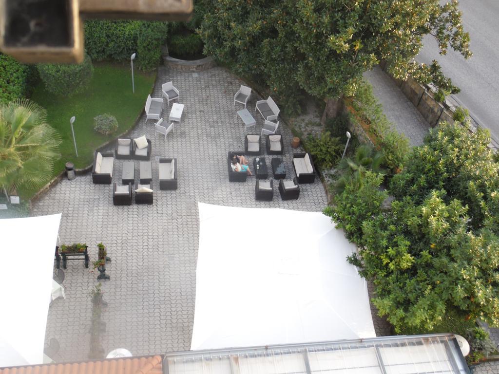 Hotel Parco Castellammare di Stabia Extérieur photo