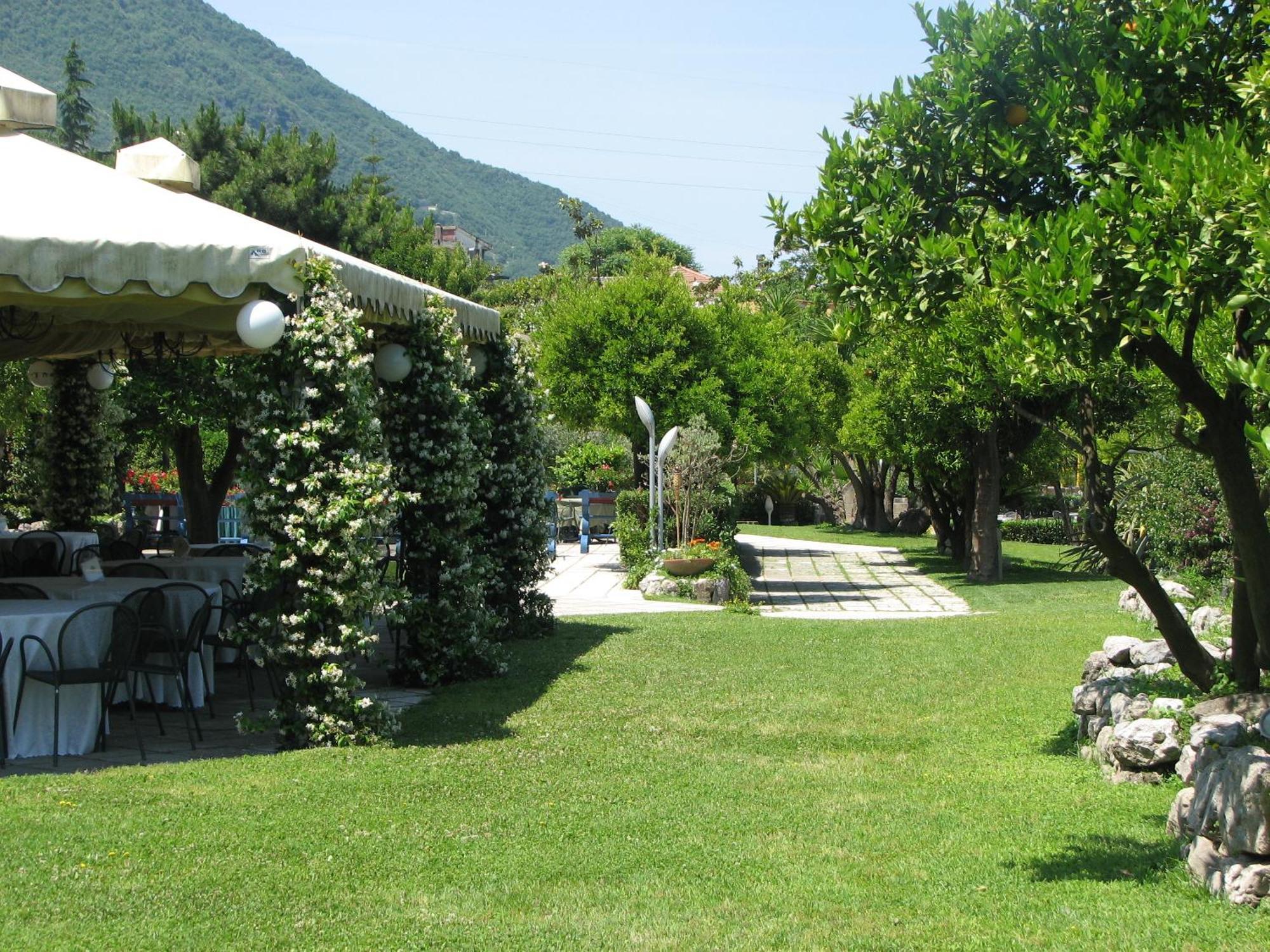 Hotel Parco Castellammare di Stabia Extérieur photo