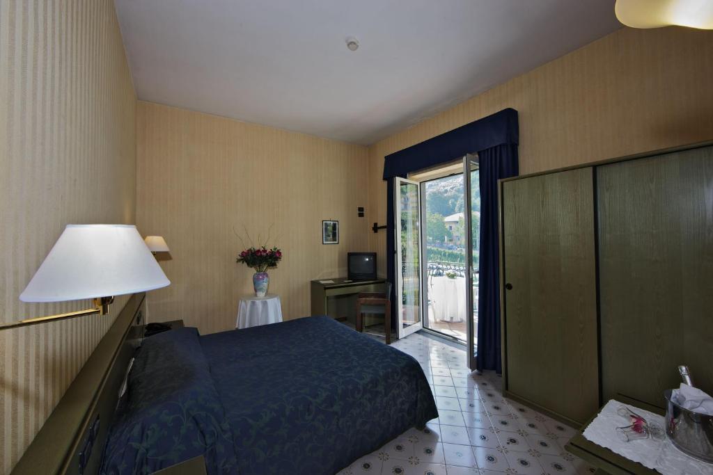 Hotel Parco Castellammare di Stabia Extérieur photo